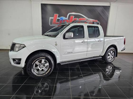 NISSAN FRONTIER 2.5 SV ATTACK 10 ANOS 4X4 CD TURBO ELETRONIC DIESEL 4P MANUAL NISSAN FRONTIER 2.5 SV ATTACK 10 ANOS 4X4 CD TURBO ELETRONIC DIESEL 4P MANUAL